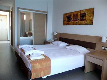 Electra Beach Hotel Karpathos Exterior photo